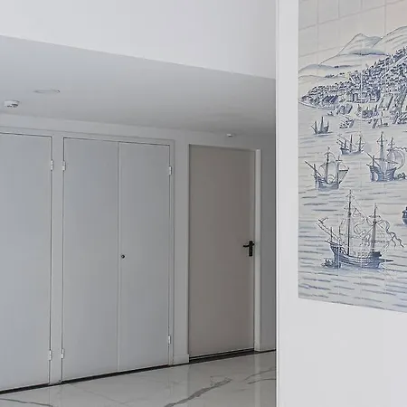 Saldanha Spacious With Ac Terrace And Garage * ליסבון