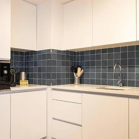 Saldanha Spacious With Ac Terrace And Garage شقة Lisboa