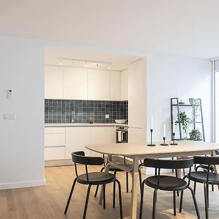 Saldanha Spacious With Ac Terrace And Garage Апартаменты Лиссабон