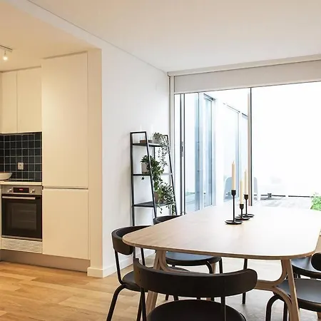 Saldanha Spacious With Ac Terrace And Garage