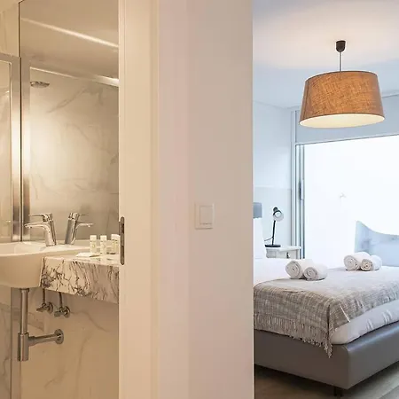 Saldanha Spacious With Ac Terrace And Garage Лиссабон